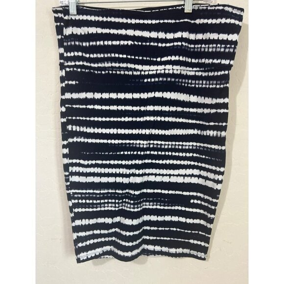 Torrid Sz 0 (US 12) Stretch Pencil Skirt Foldover Waist Navy Blue White Tie Die - Picture 2 of 7